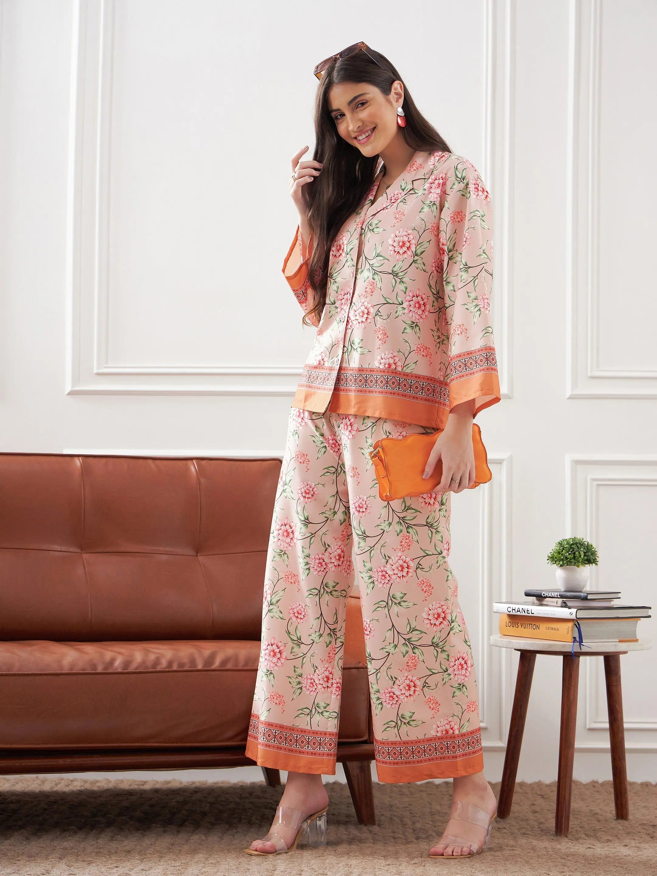 Peach Floral Women's Lounge Set - Notch Collar Shirt & Pants