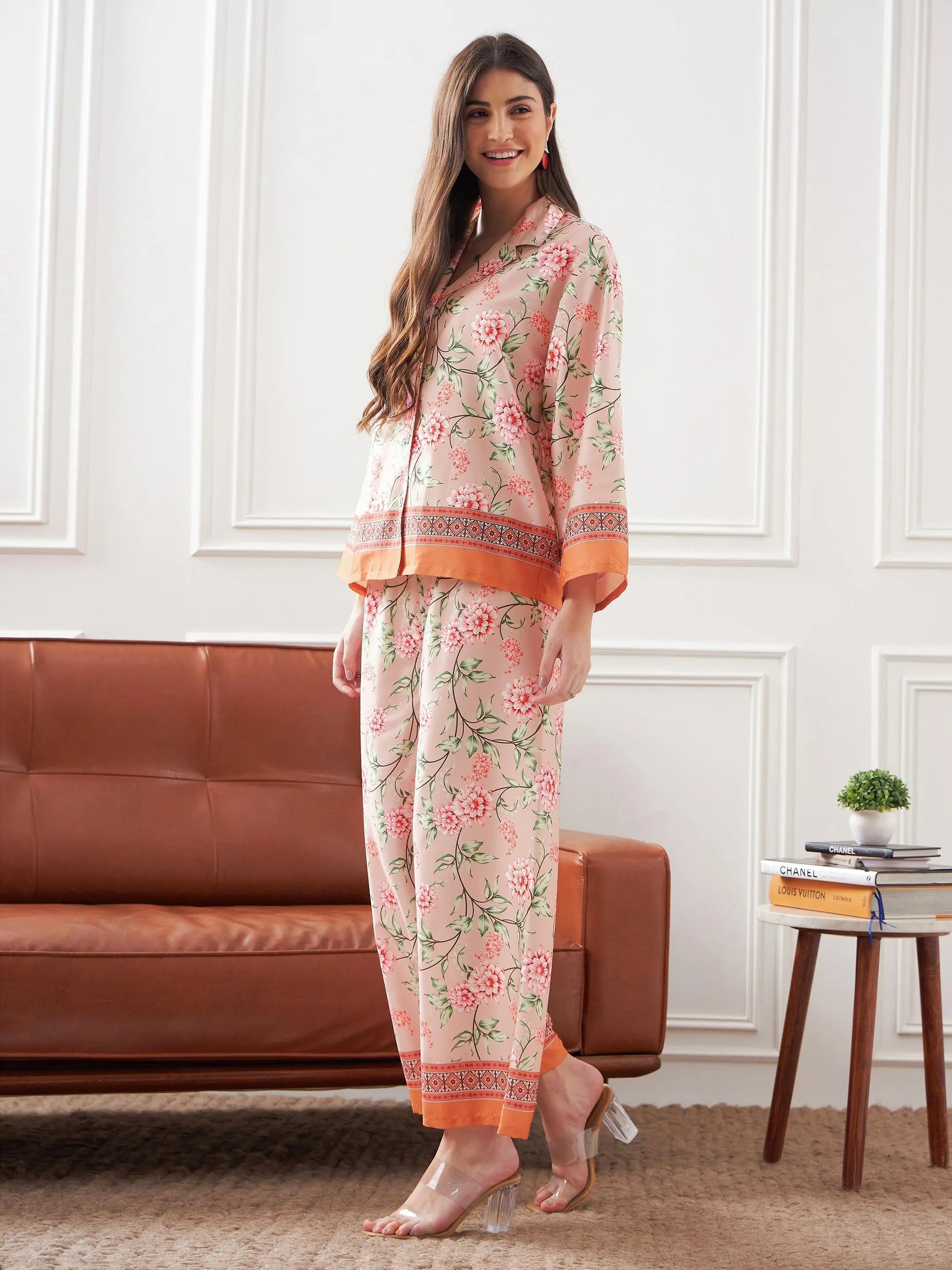 Peach Floral Women's Lounge Set - Notch Collar Shirt & Pants