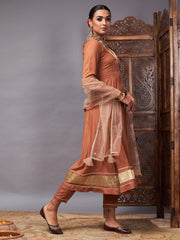 Women Brown Kurta Set With Net Sequins Dupatta