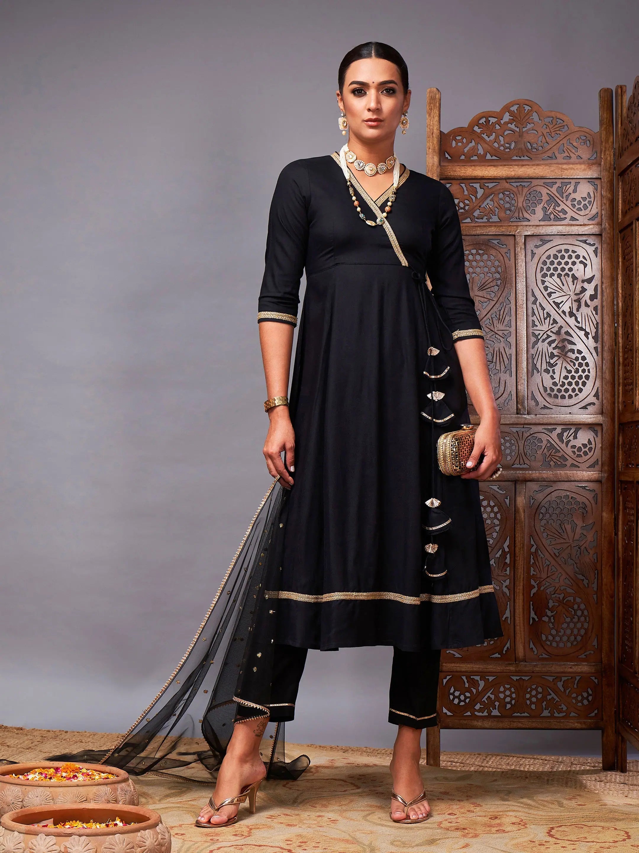 Black Kurta Set With Net Dupatta | Women's Kurta Sets Online