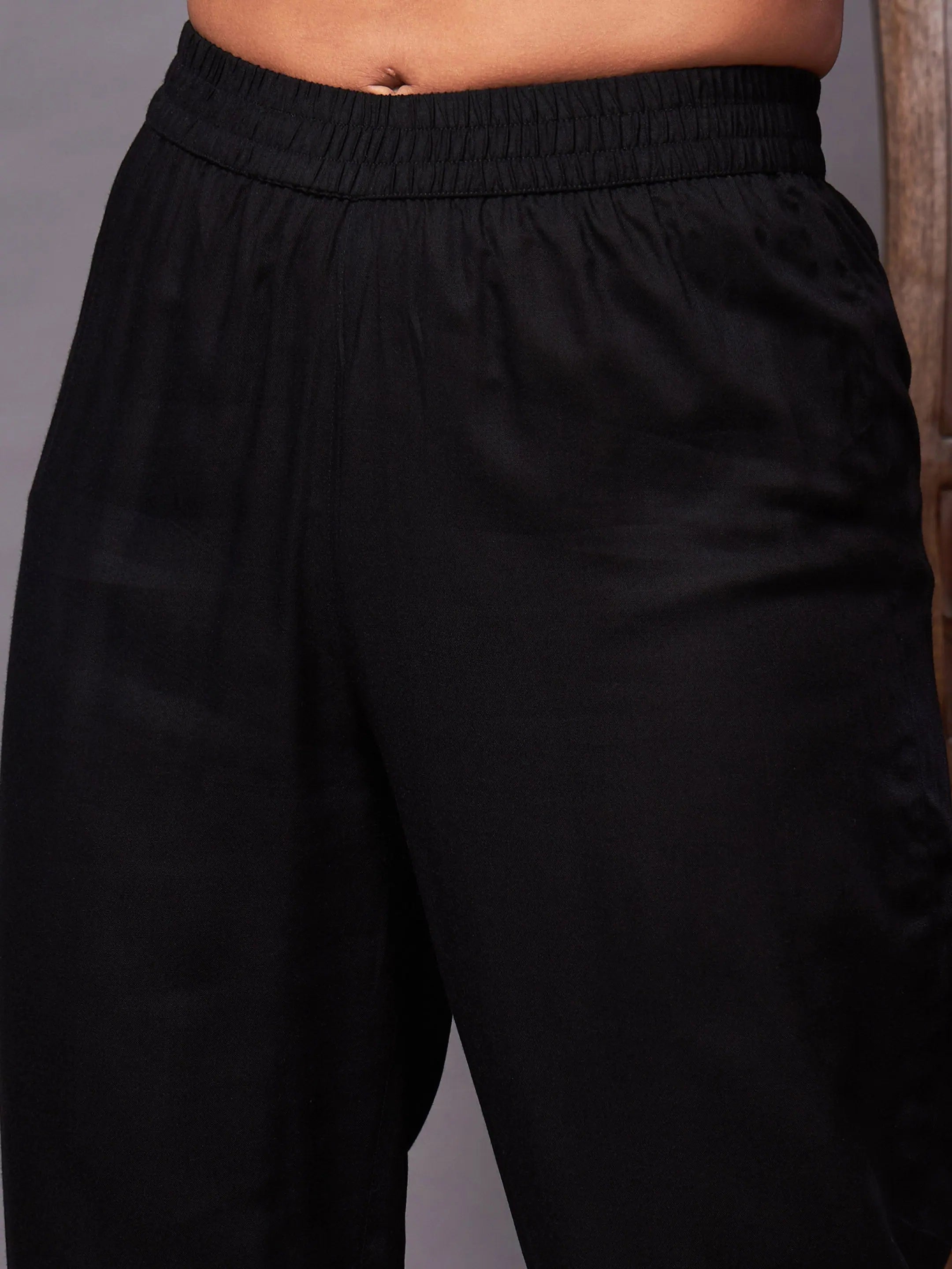 Black Kurta Set With Net Dupatta | Women's Kurta Sets Online