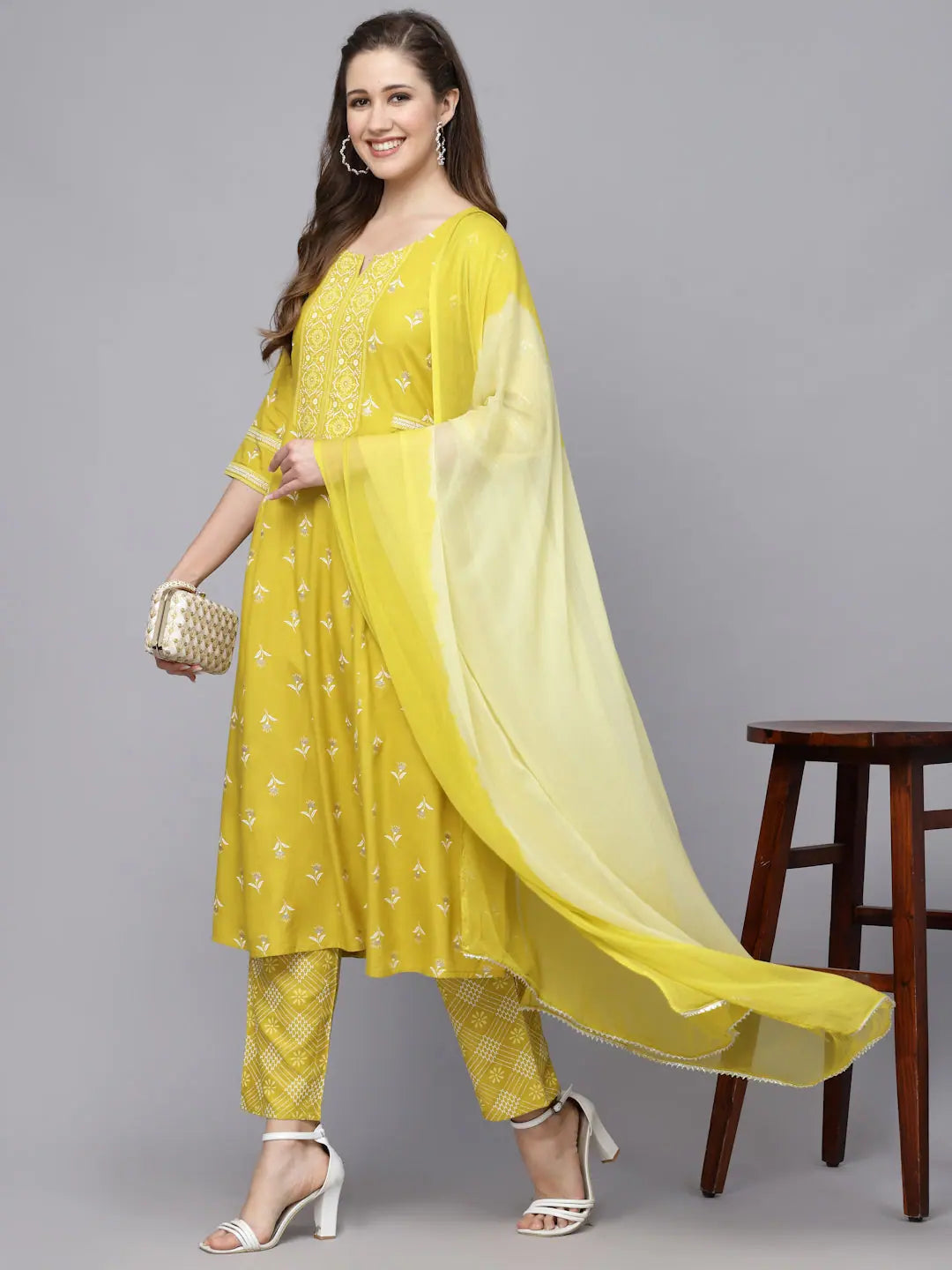 Green Floral Kurta Set with Dupatta | Women's Designer Kurtas