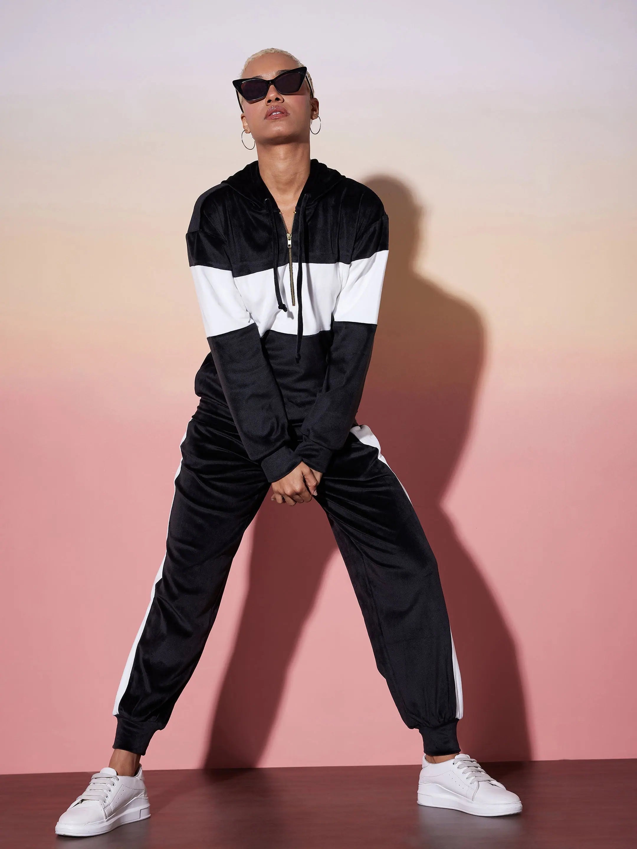 Velour Hoodie & Jogger Set - Women's Western Outfits