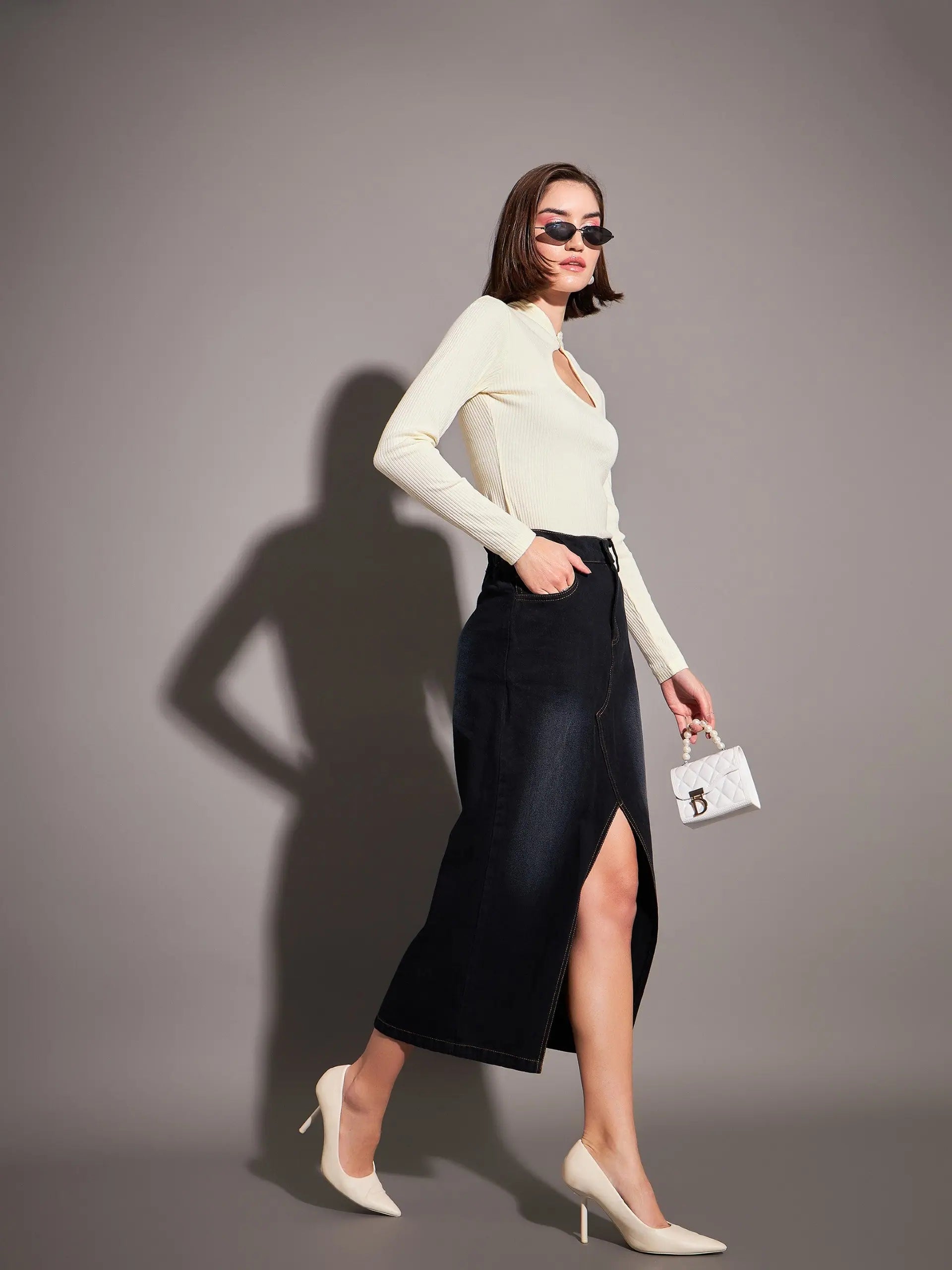 Off-White Rib Neck Cut Out Top | Women's Western Clothing