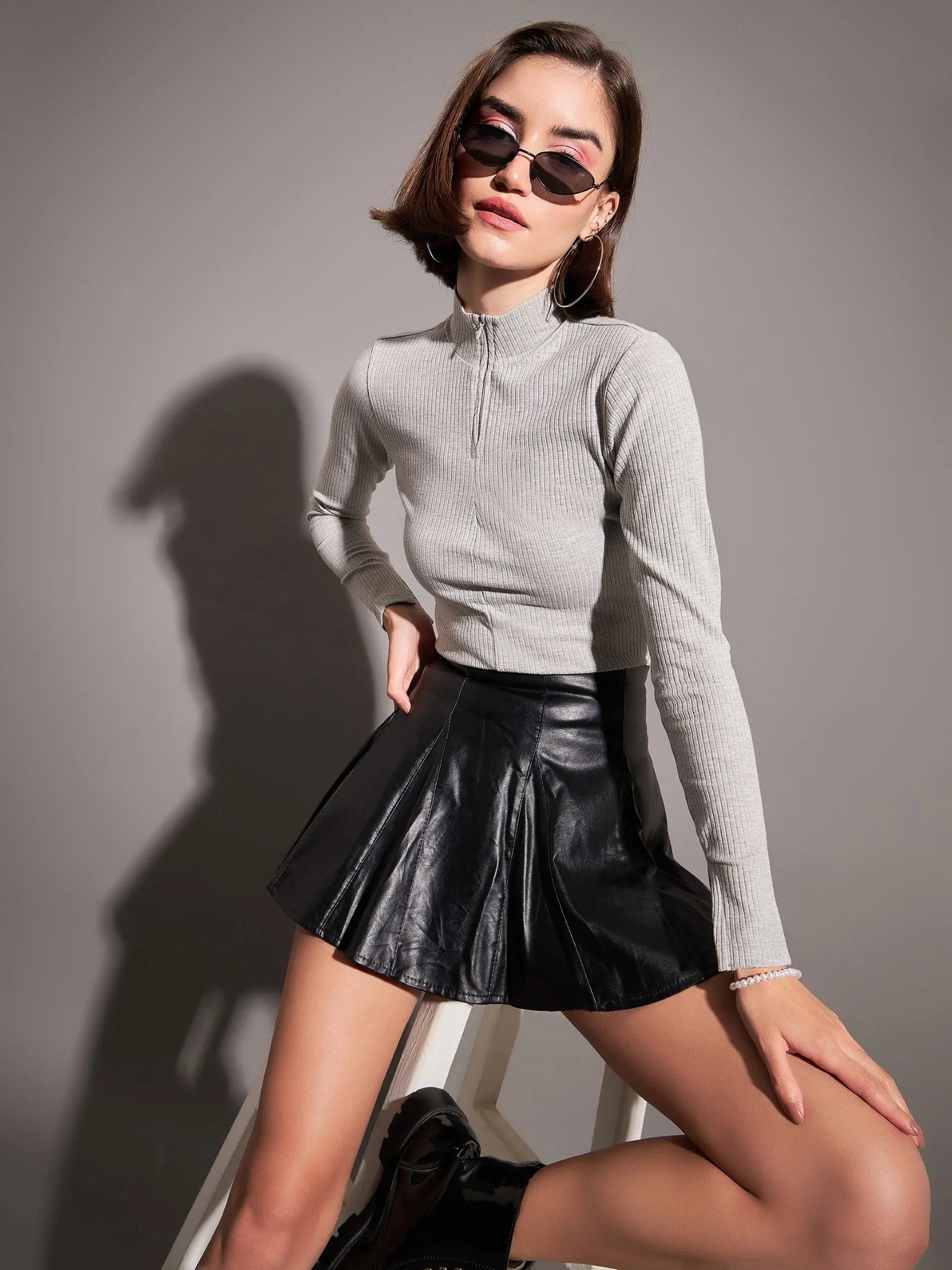 Grey Rib Zipper Top - Stylish Women's Western Clothing