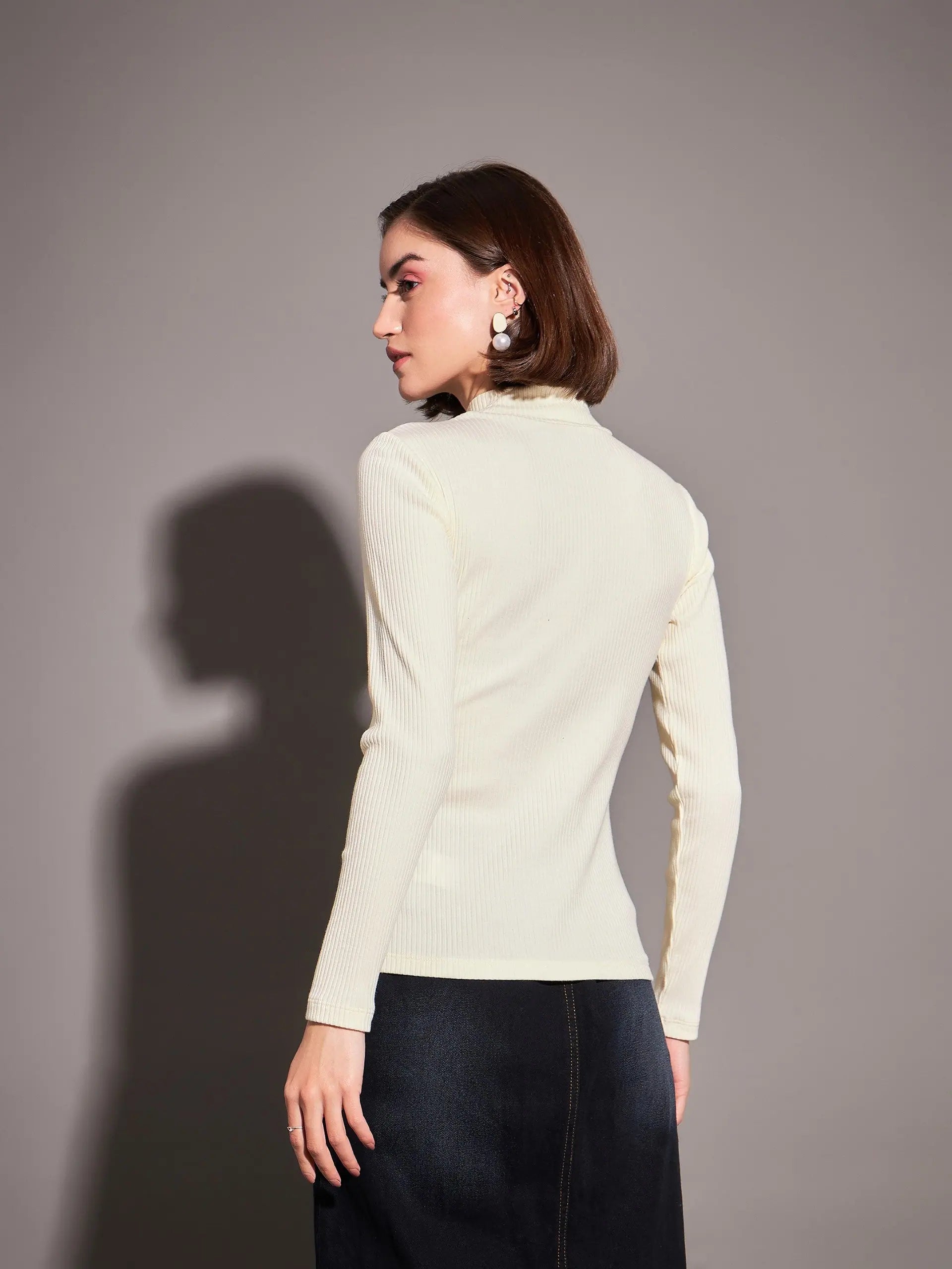 Off-White Rib Moon Cut Top - Women's Western Wear