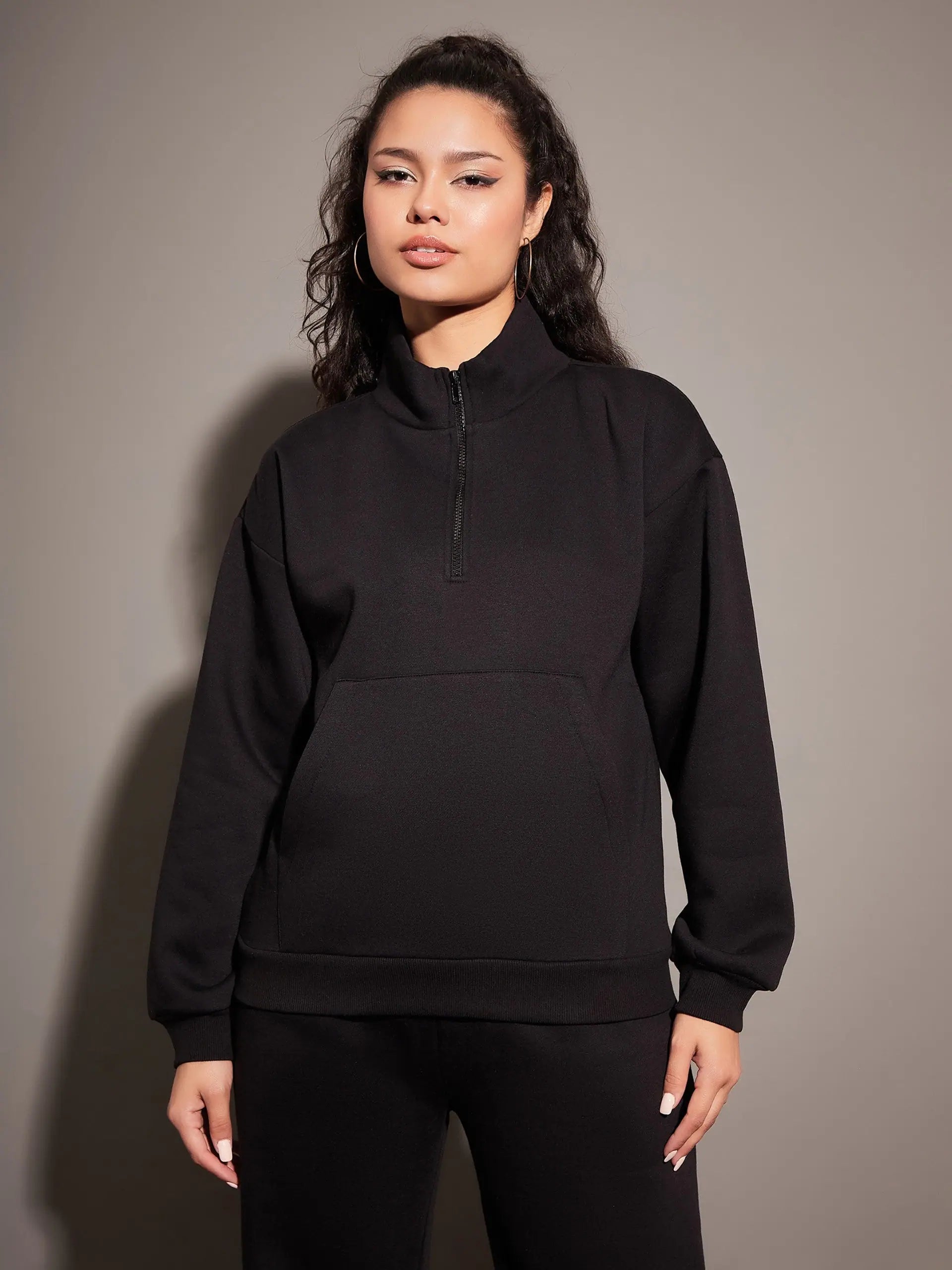 Black Fleece Zipper Sweatshirt | Women's Comfort Fit Top