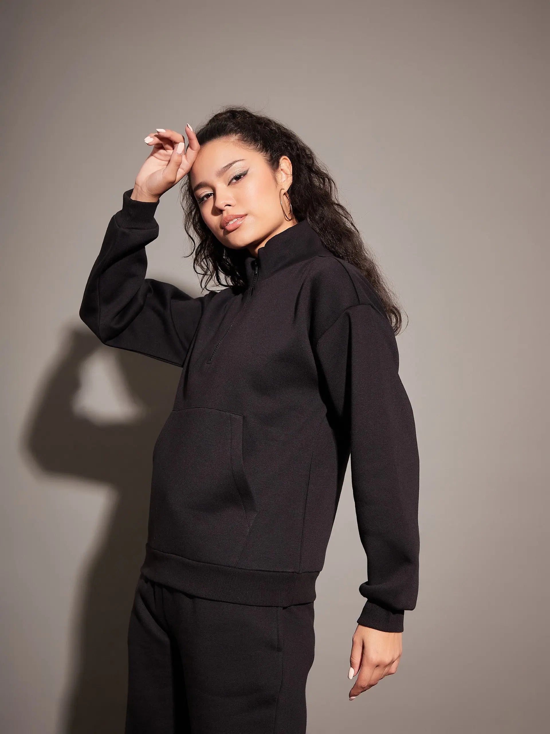 Black Fleece Zipper Sweatshirt | Women's Comfort Fit Top