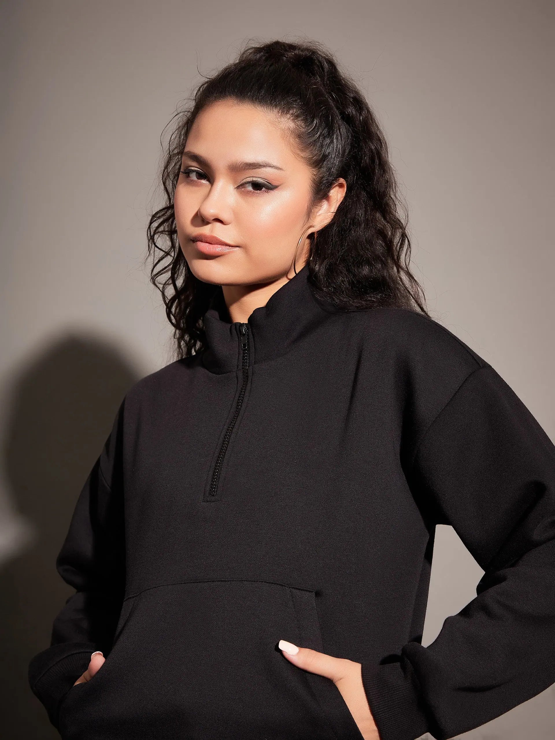 Black Fleece Zipper Sweatshirt | Women's Comfort Fit Top