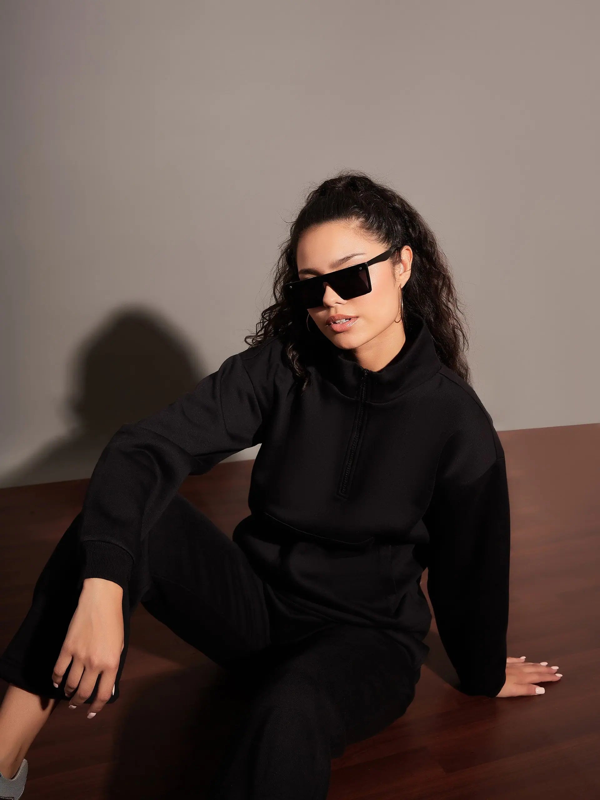 Black Fleece Zipper Sweatshirt | Women's Comfort Fit Top