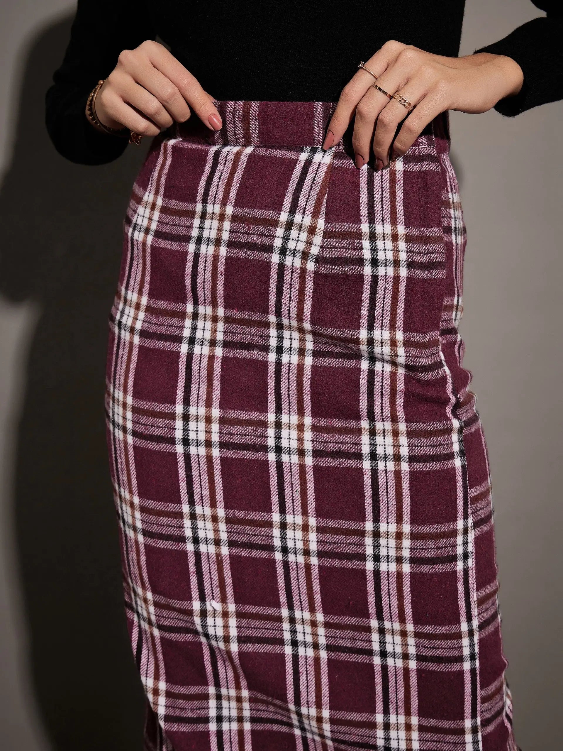 Maroon Check Pencil Skirt - Women's Western Wear Outfits