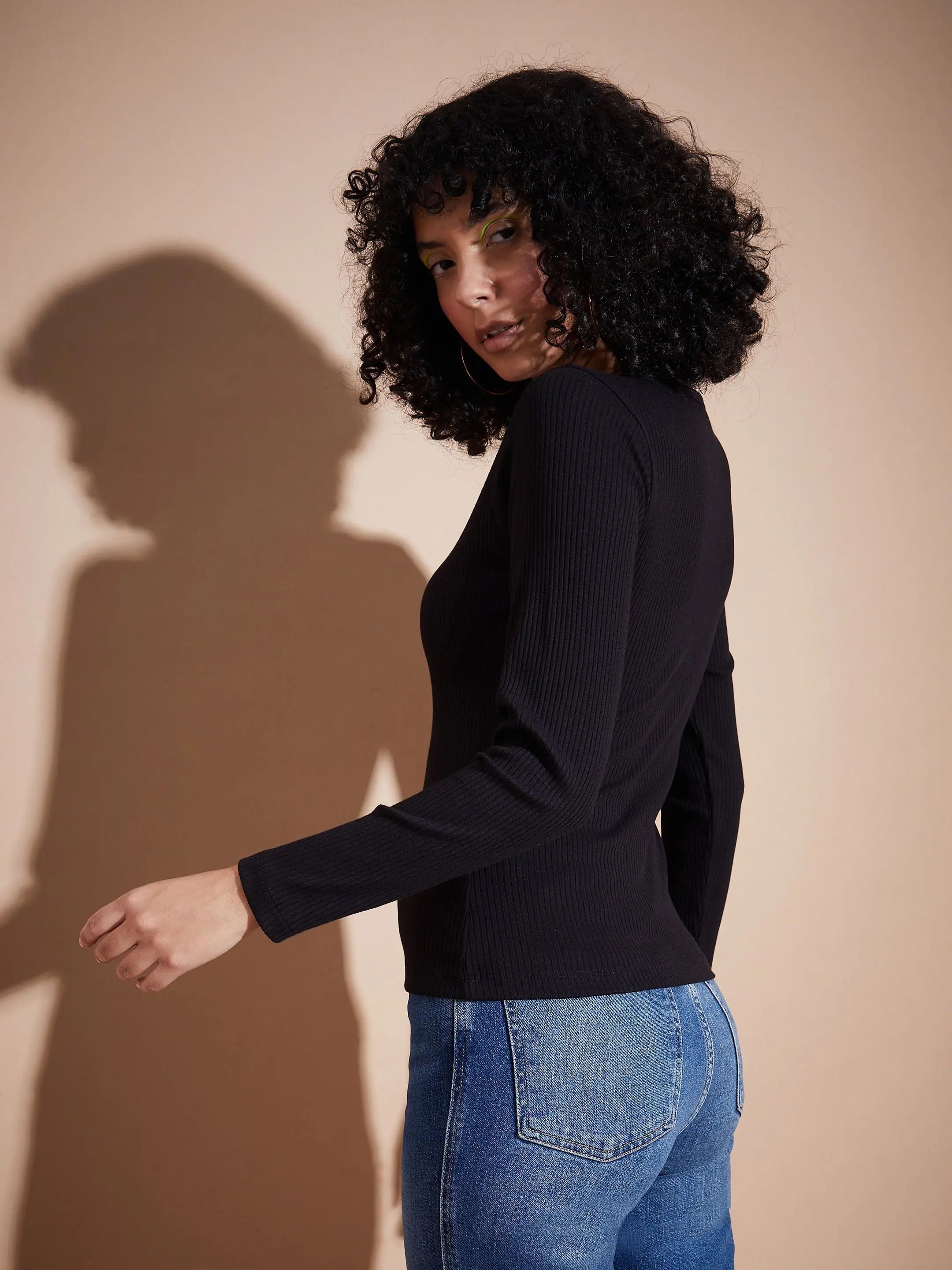 Black Rib V-Neck Top | Women's Western Outfits