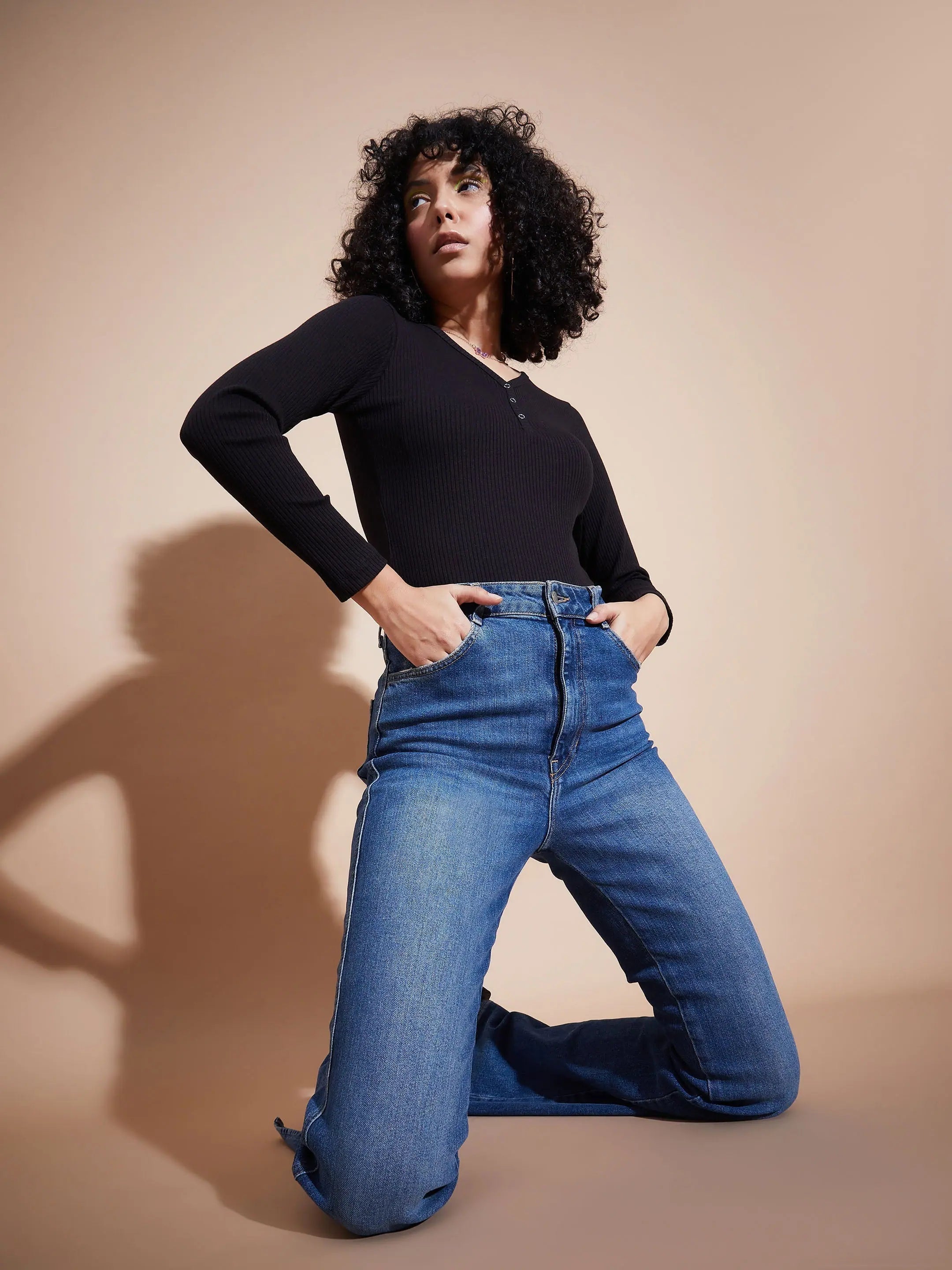 Black Rib V-Neck Top | Women's Western Outfits