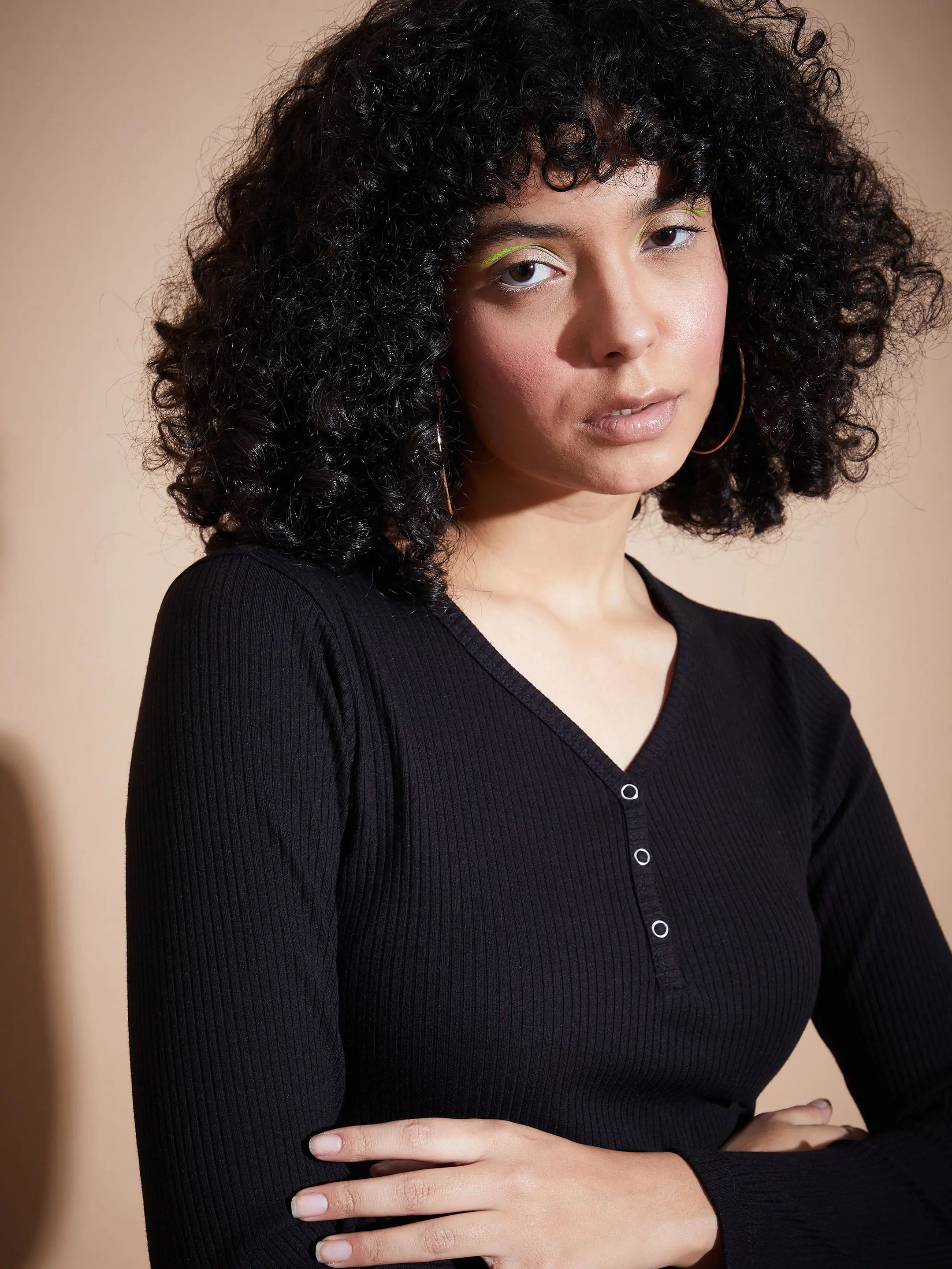 Black Rib V-Neck Top | Women's Western Outfits