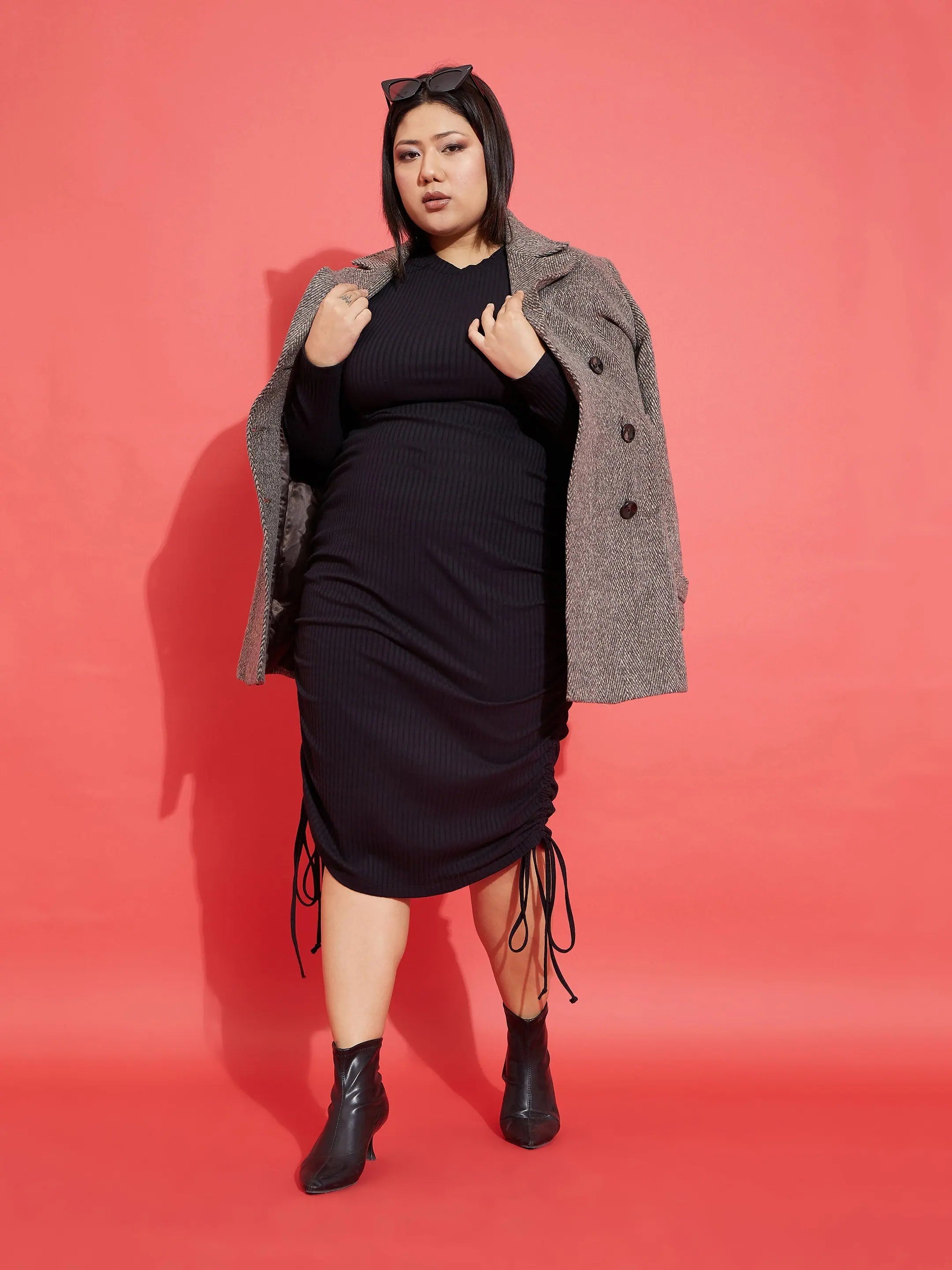 Black Ribbed Bodycon Dress - Side Ruching Knee Length