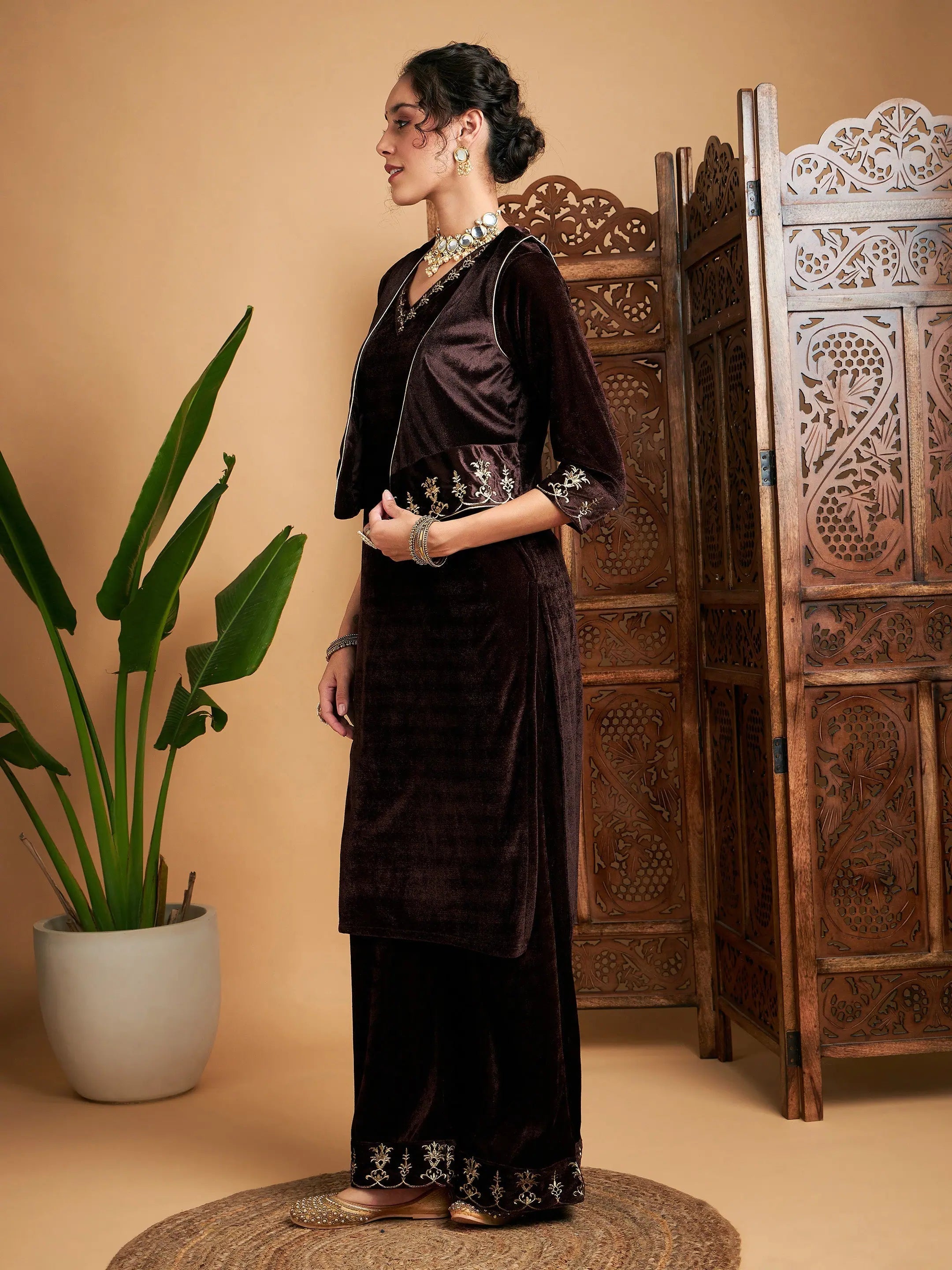 Brown Velvet Straight Kurta Set | Women's Kurta Sets With Wais...
