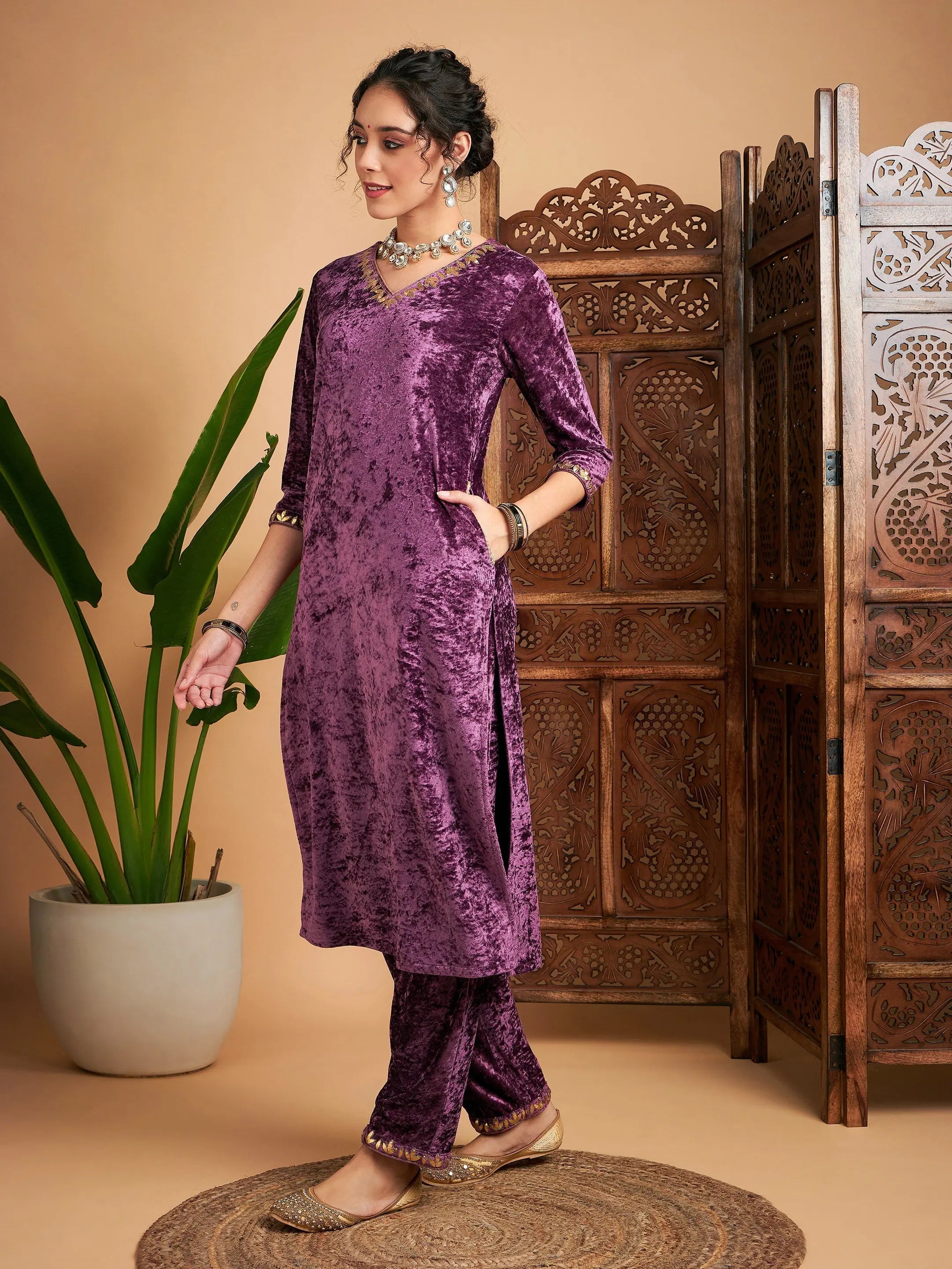 Mauve Velvet Gota Patti Women's Kurta Set | Indian Kurta Sets