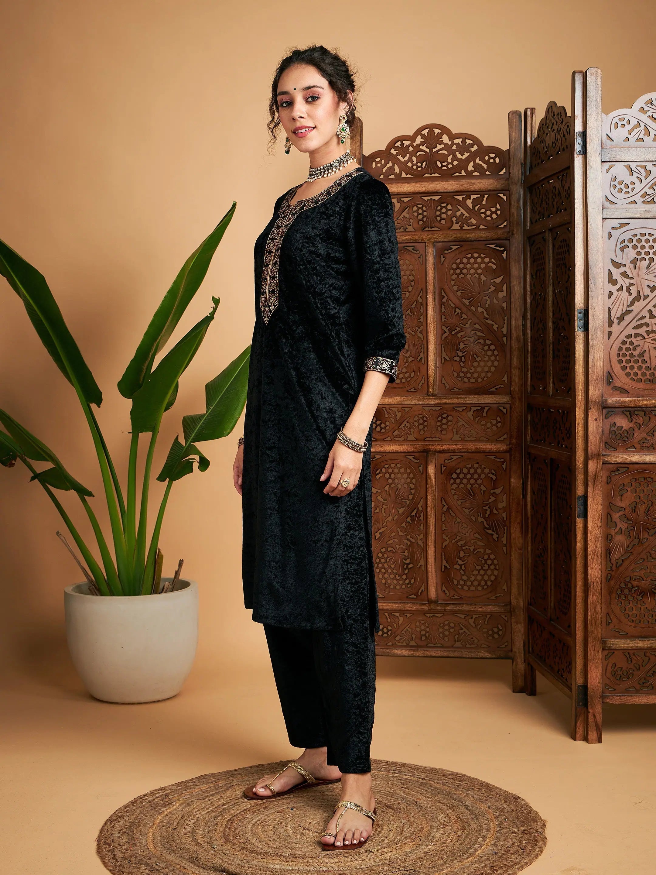 Black Velvet Indian Kurta Ladies - Stylish Piping Detail Kurta