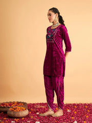 Women Fuchsia Velvet Front Yoke Embroidered Short Kurta