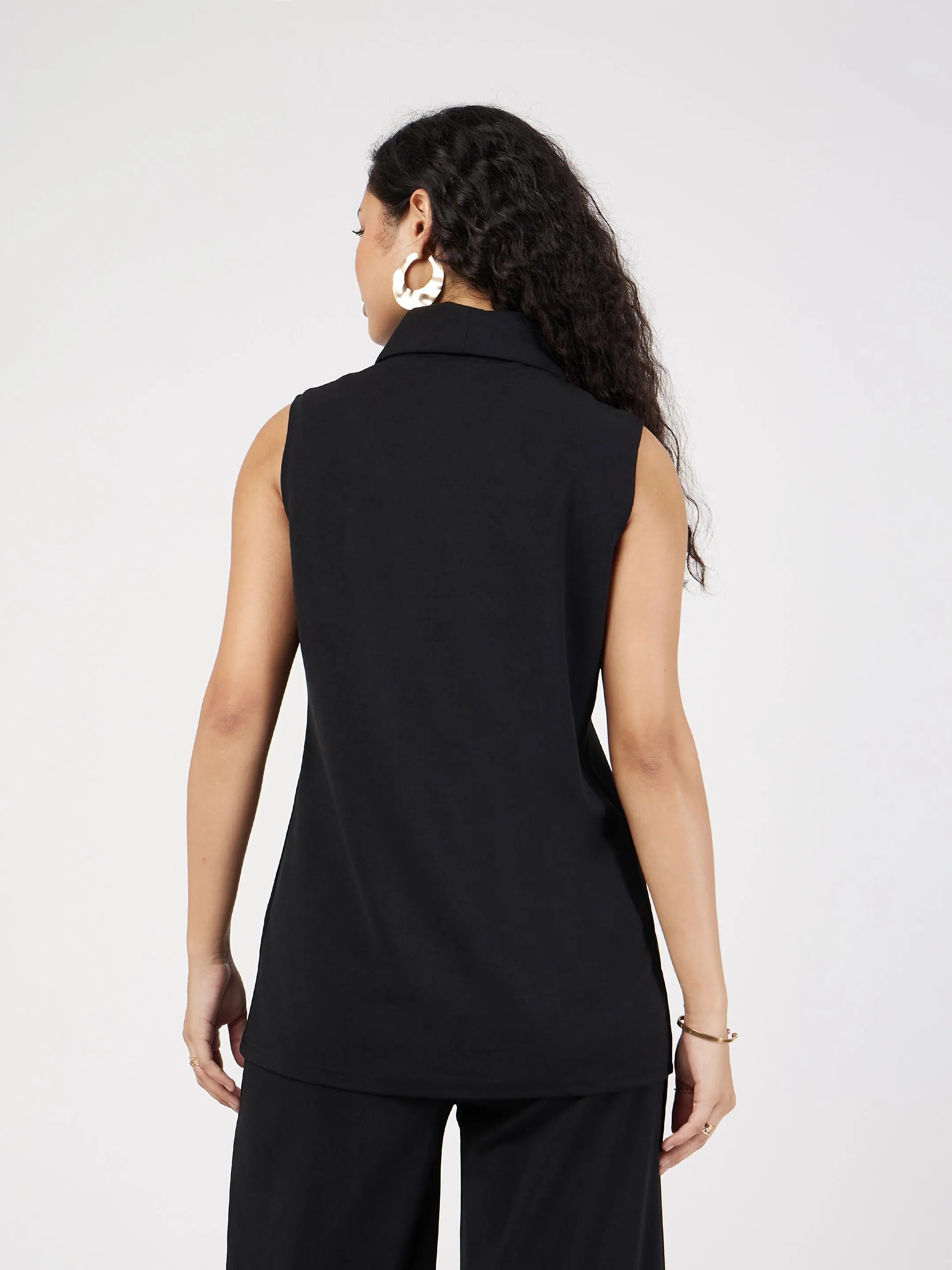 Black Sleeveless Blazer | Chic Women's Western Wear Outfit