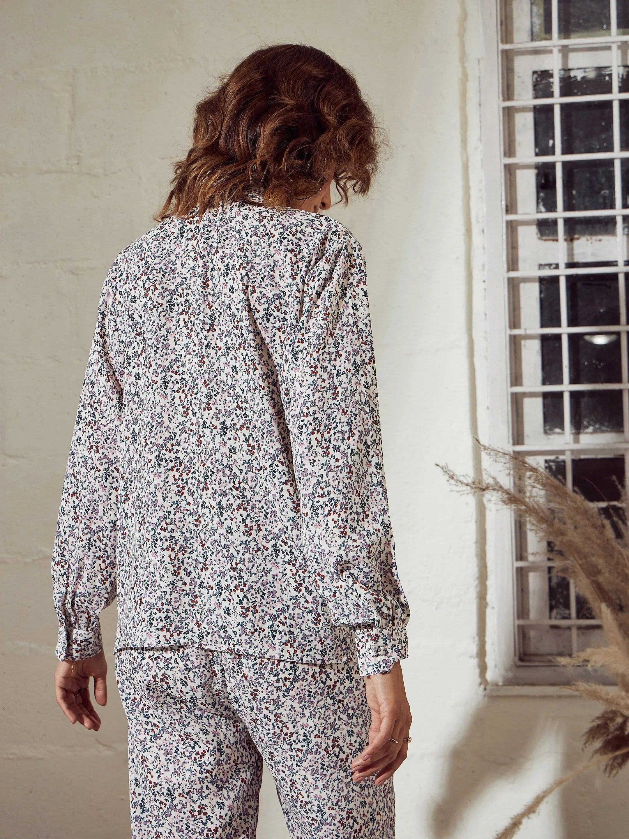 Cream Floral Neck Tie Top | Women's Western Clothing