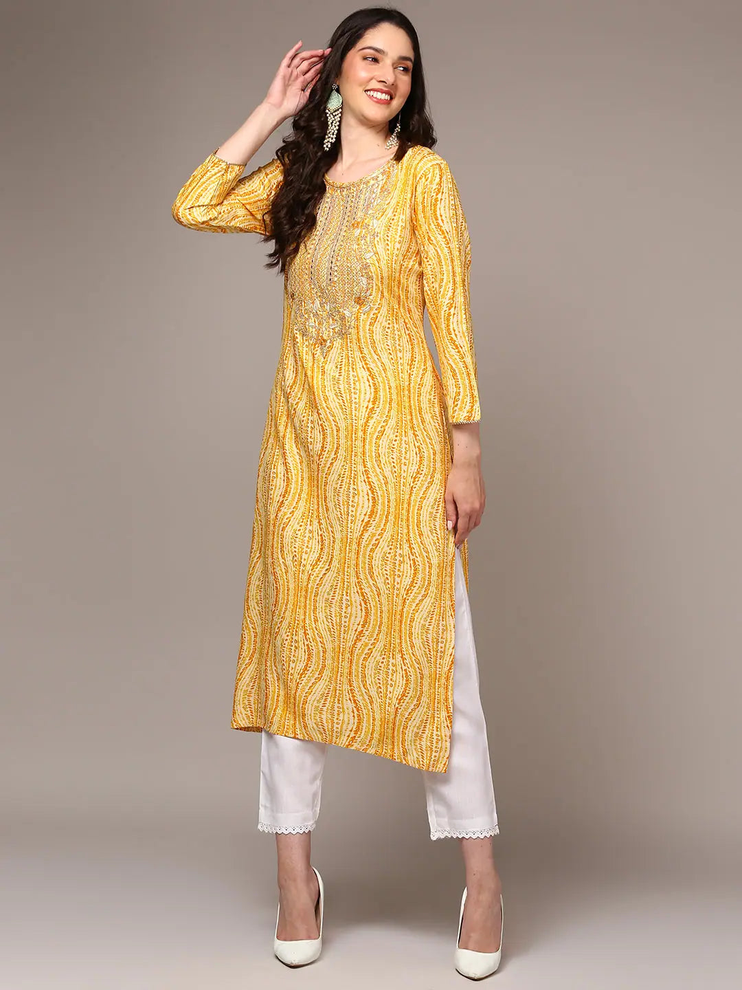 Women Yellow Viscose Rayon Abstract Printed Kurta VCK9514