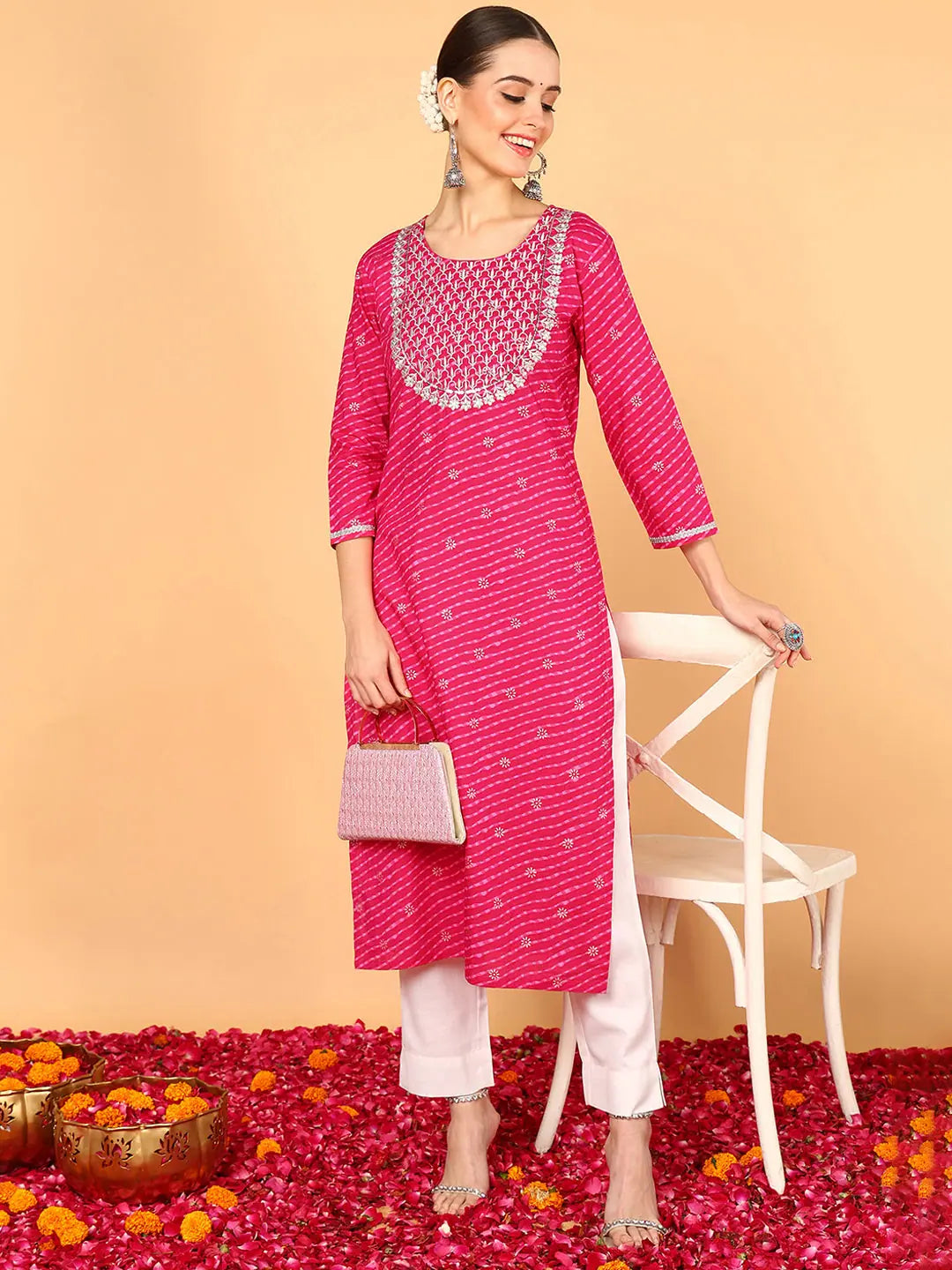 Women Pink Cotton Leheriya Printed Straight Kurta
