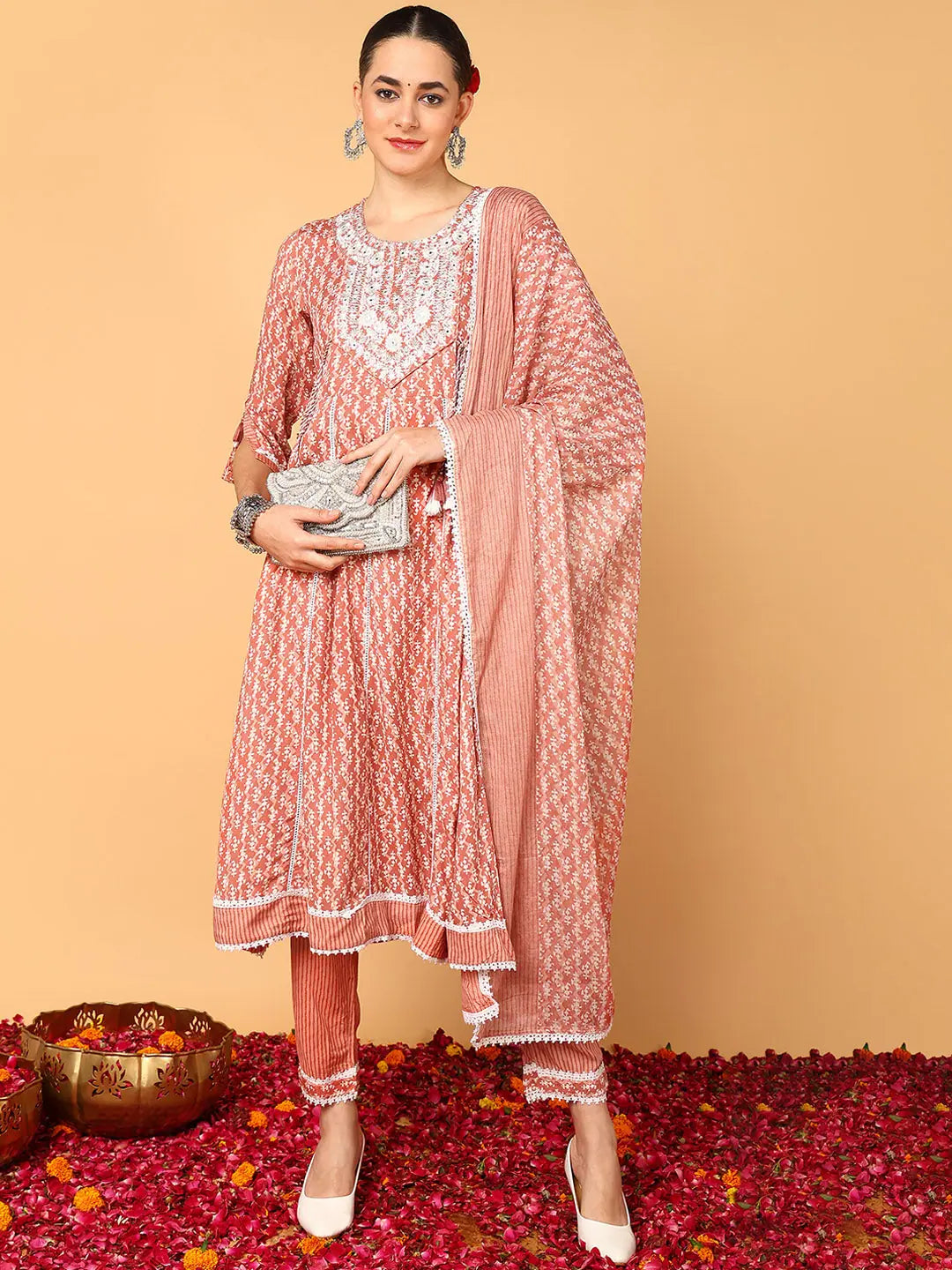 Women Mauve Viscose Rayon Ethnic Motifs Printed Flared Kurta Trouser With Dupatta