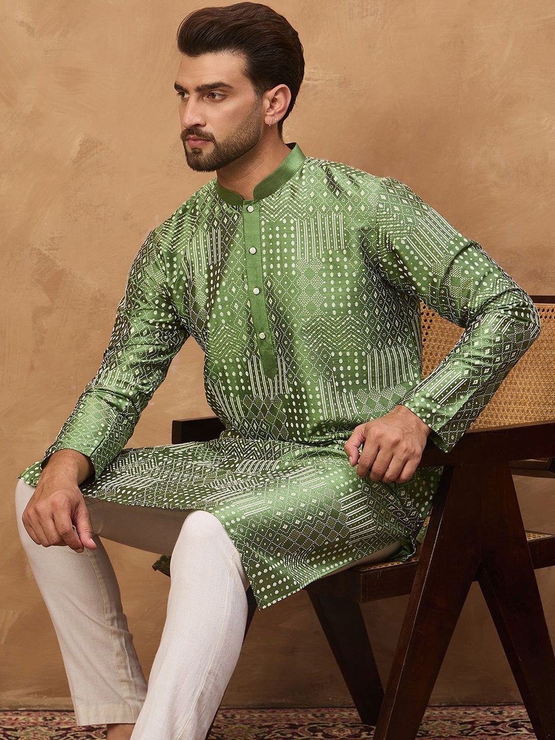 Ethnic Bay Men Green Silk Blend Geometric Printed Straight Kurta With Pant Set-MKSET1530