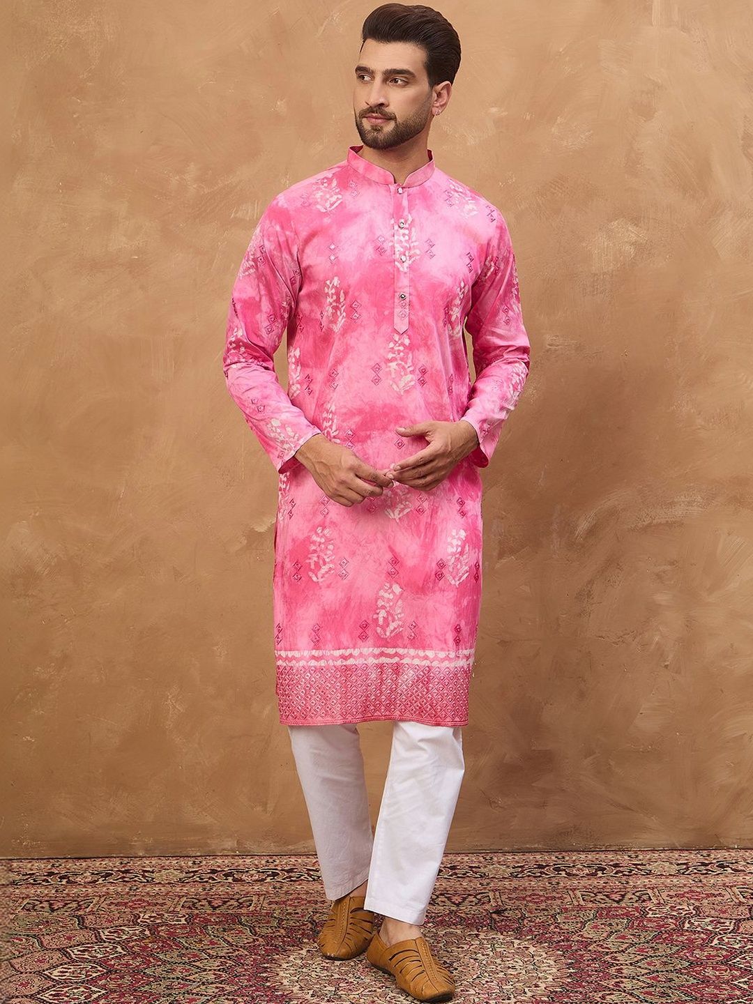 Ethnic Bay Men Pink Silk Blend Batik Embroidered Straight Kurta With Pant Set-MKSET1515